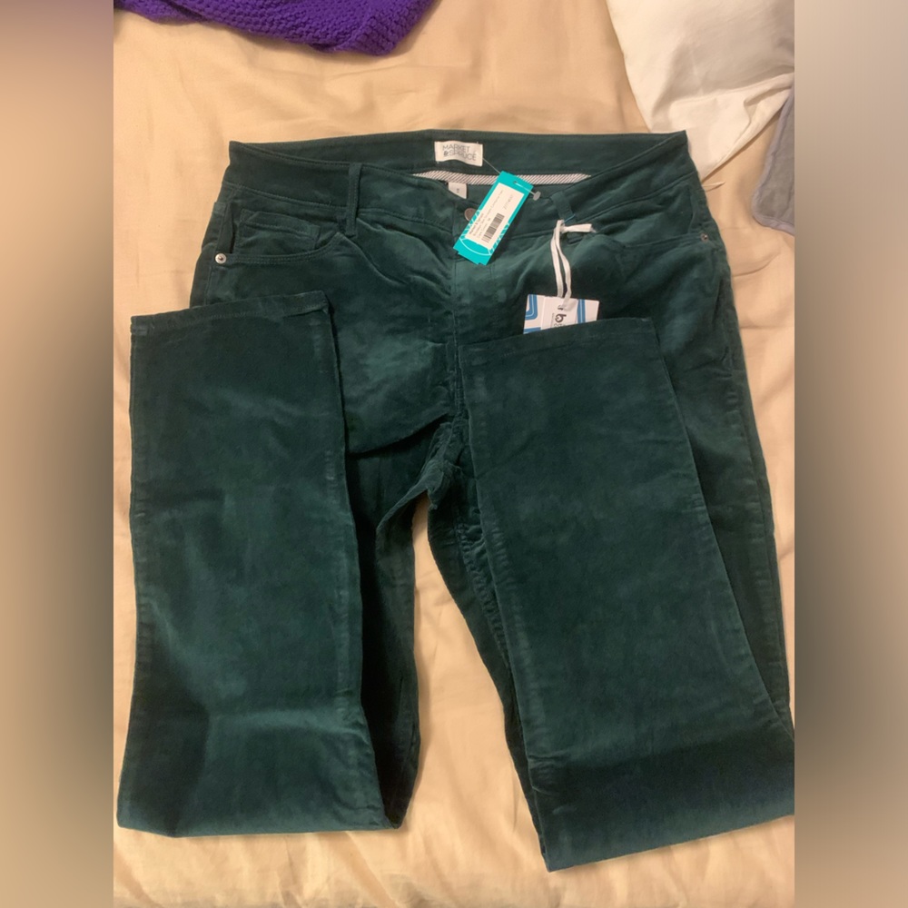 Market & Spruce emerald green straight leg corduroy pant. Size 14